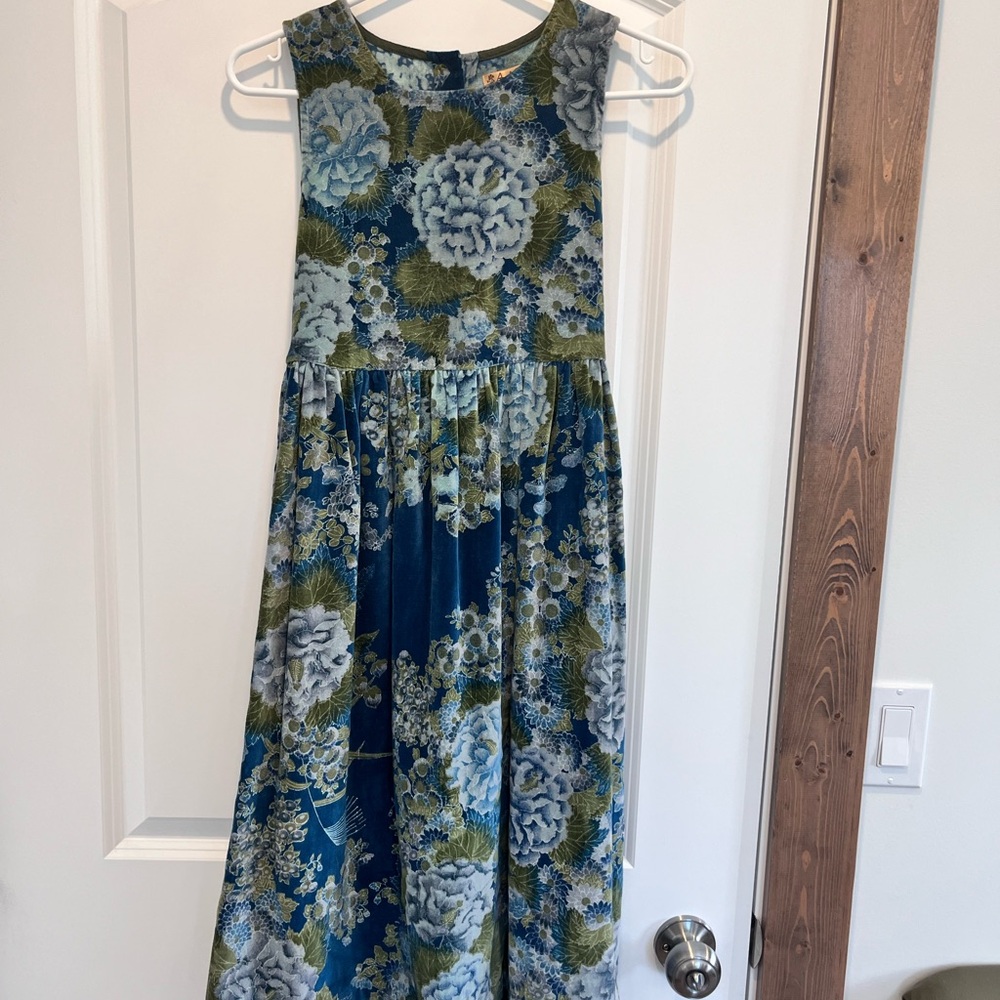 Sleeveless Girls Dress